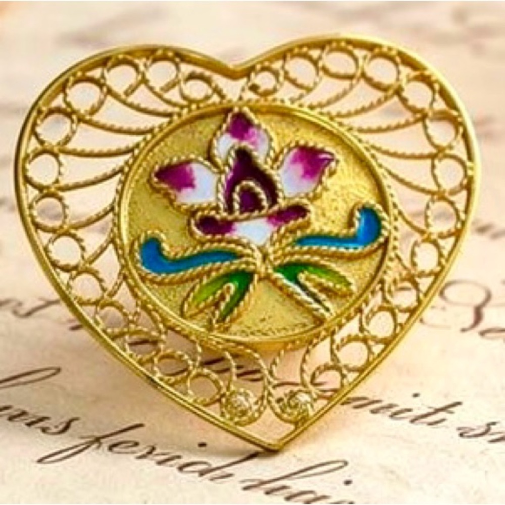 Vintage Filigree Heart Brooch - Picture 7 of 7